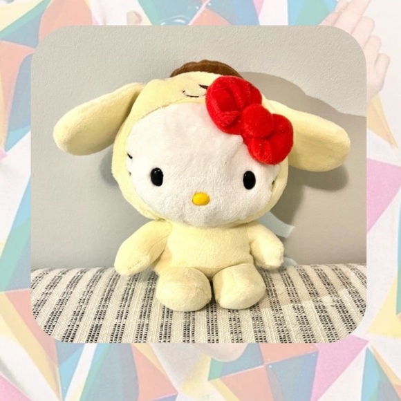 🎉RARE🎉 - Sanrio limited edition Hello Kitty dressed as Pompompurin costume - Picture 1 of 11